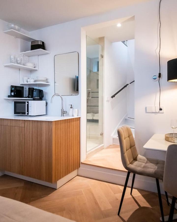 Beautiful Amstel Houseboat Appartement Amsterdam Buitenkant foto