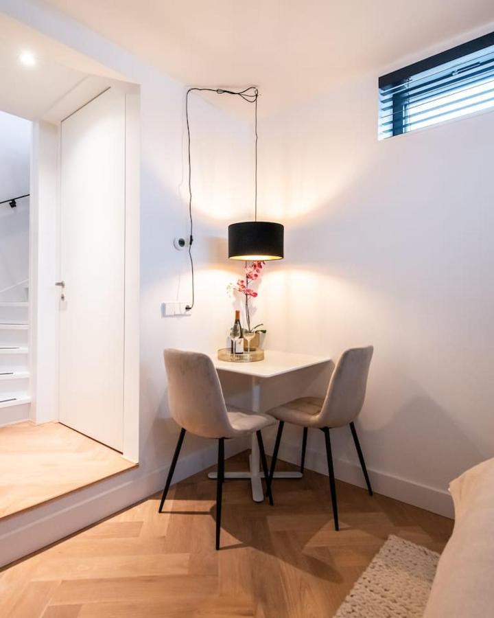 Beautiful Amstel Houseboat Appartement Amsterdam Buitenkant foto